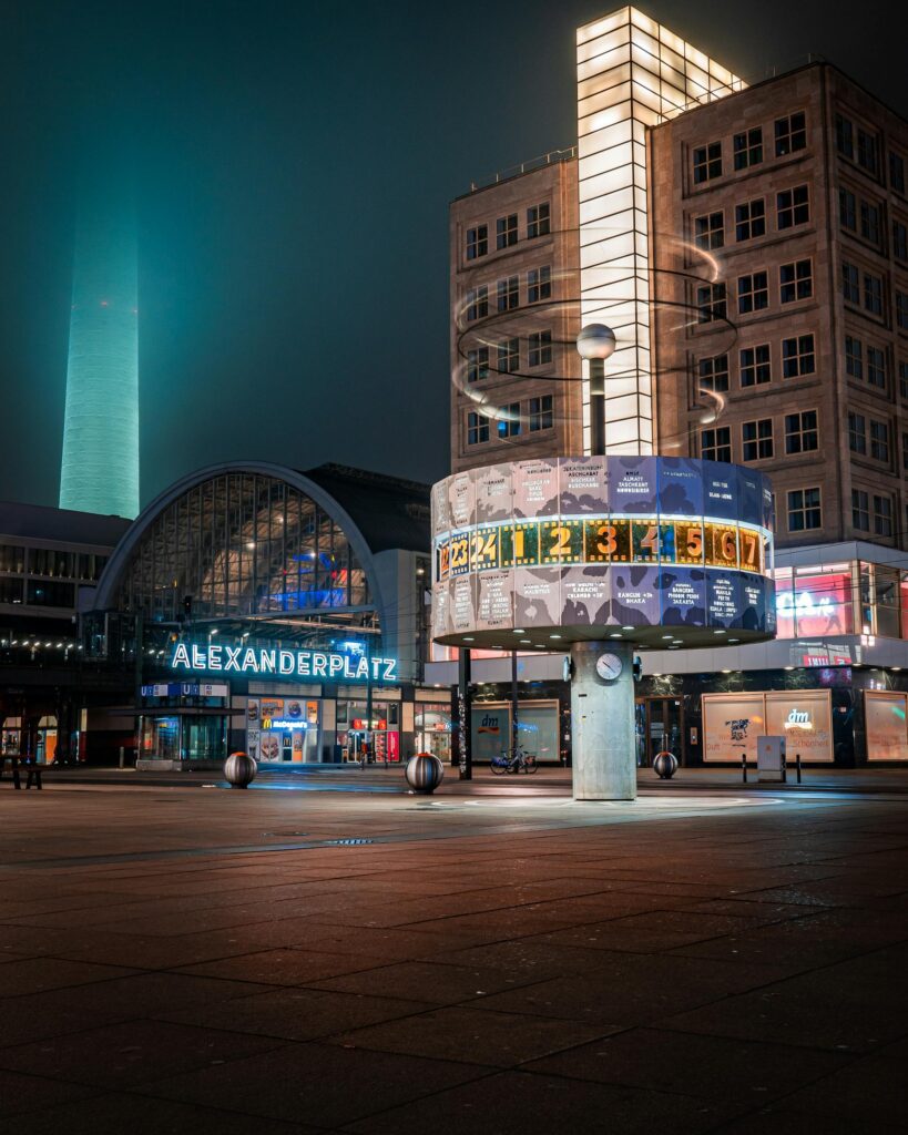 Alexanderplatz - een centrum van Berlijn