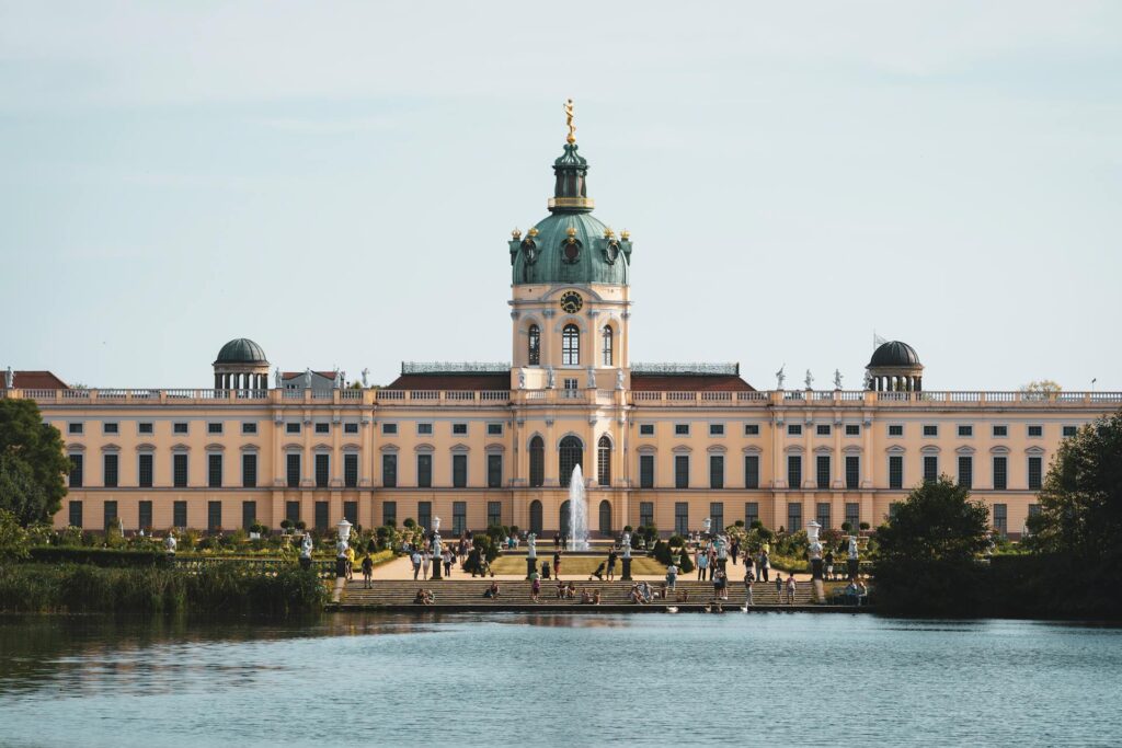 Slot Charlottenburg vanuit de tuinen
