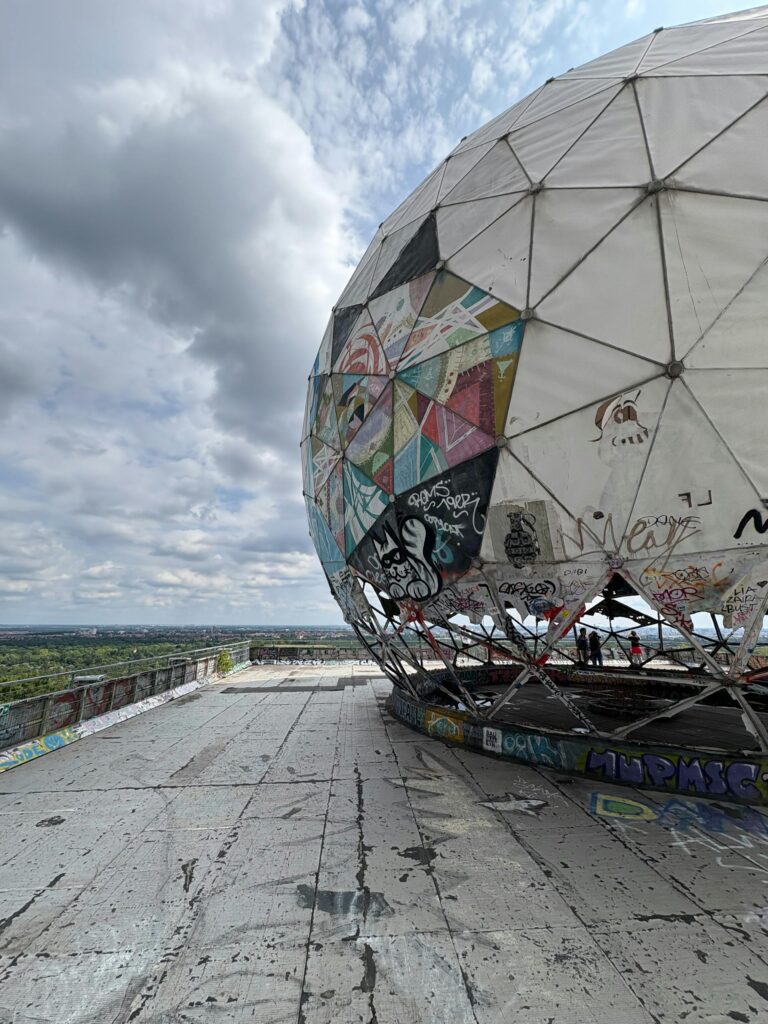 Teufelsberg met uitzicht over Berlijn